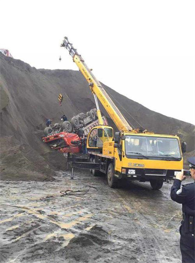 港口区上犹道路救援